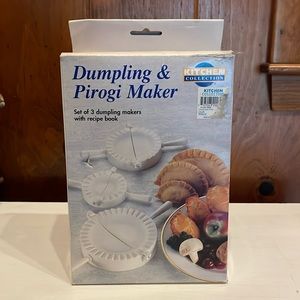 NWOT.  Dumpling and Pirogi Maker